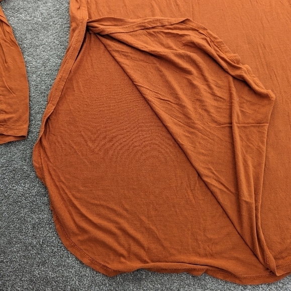 Old Navy long sleeve accent lace neck orange blouse size Medium - Picture 4 of 9